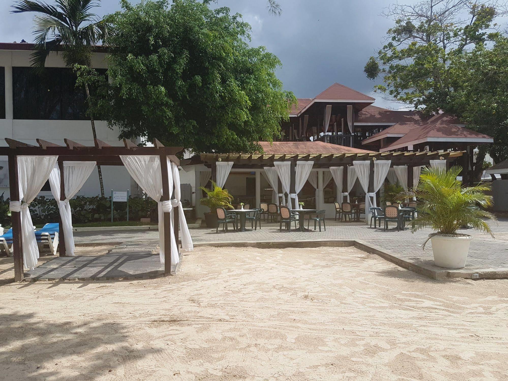 Bellevue Dominican Bay Boca Chica Exterior photo